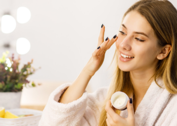 Apa Itu Moisturizer: Menjaga Kulit Tetap Lembab dan Sehat